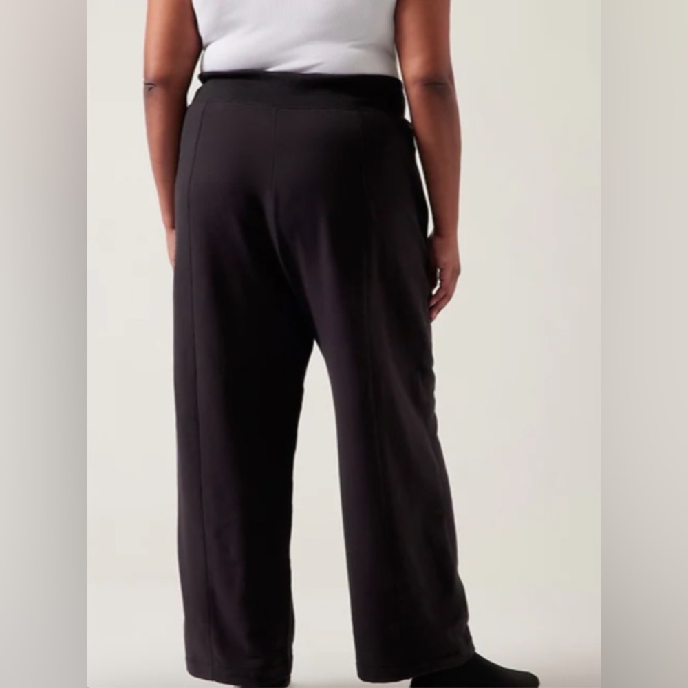 Athleta Retroplush Straight Leg Pant Black
